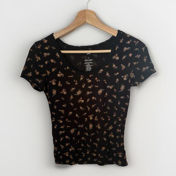 Y2K Baby Tee Floral Grunge Vintage Look Black Floral Girly Crop Scoop T-Shirt XS - Picture 1 of 6